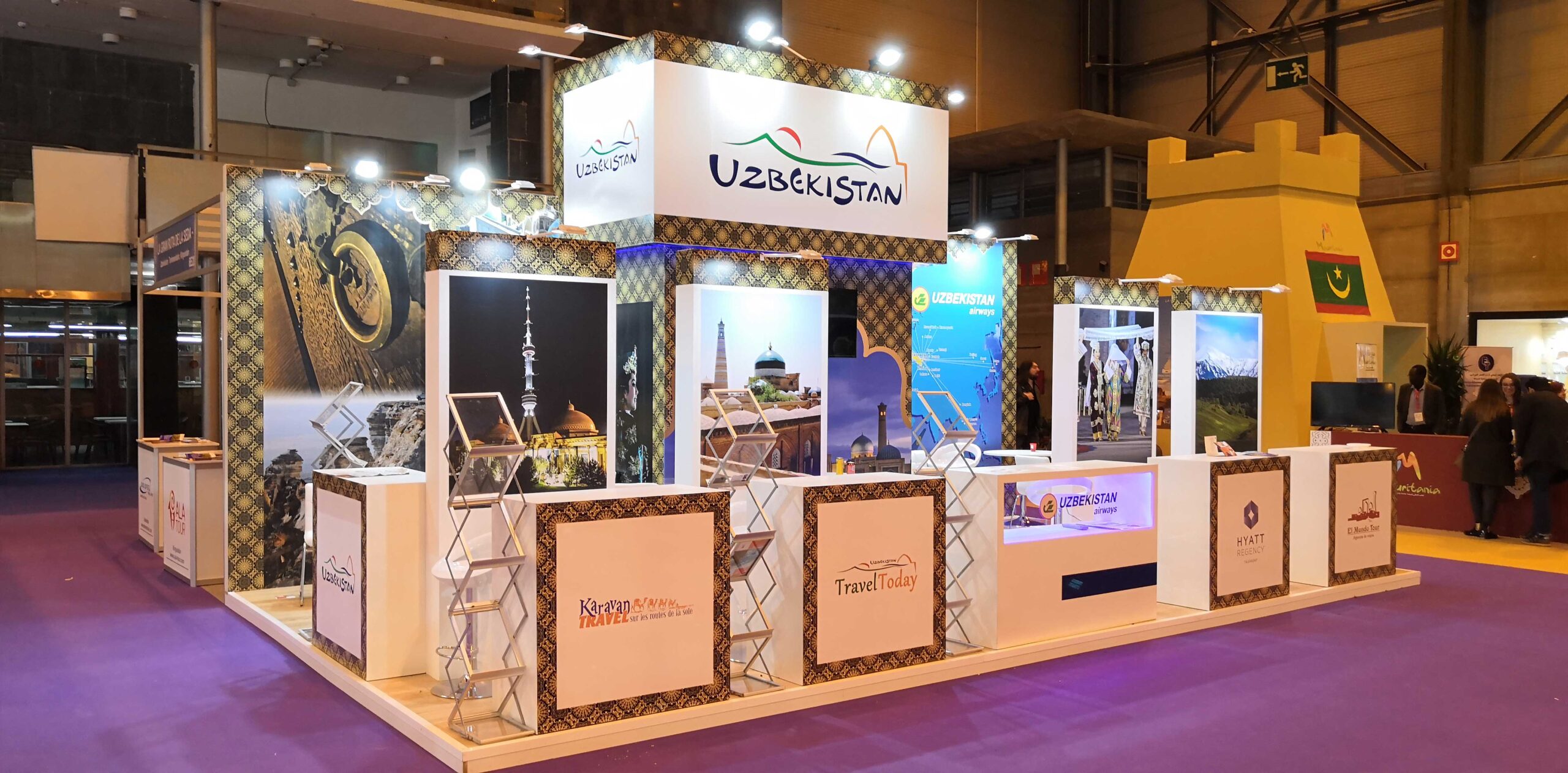Expertly designed exhibition booth at FITUR IFEMA Madrid, showcasing innovative trade show display concepts, branding, and architecture.