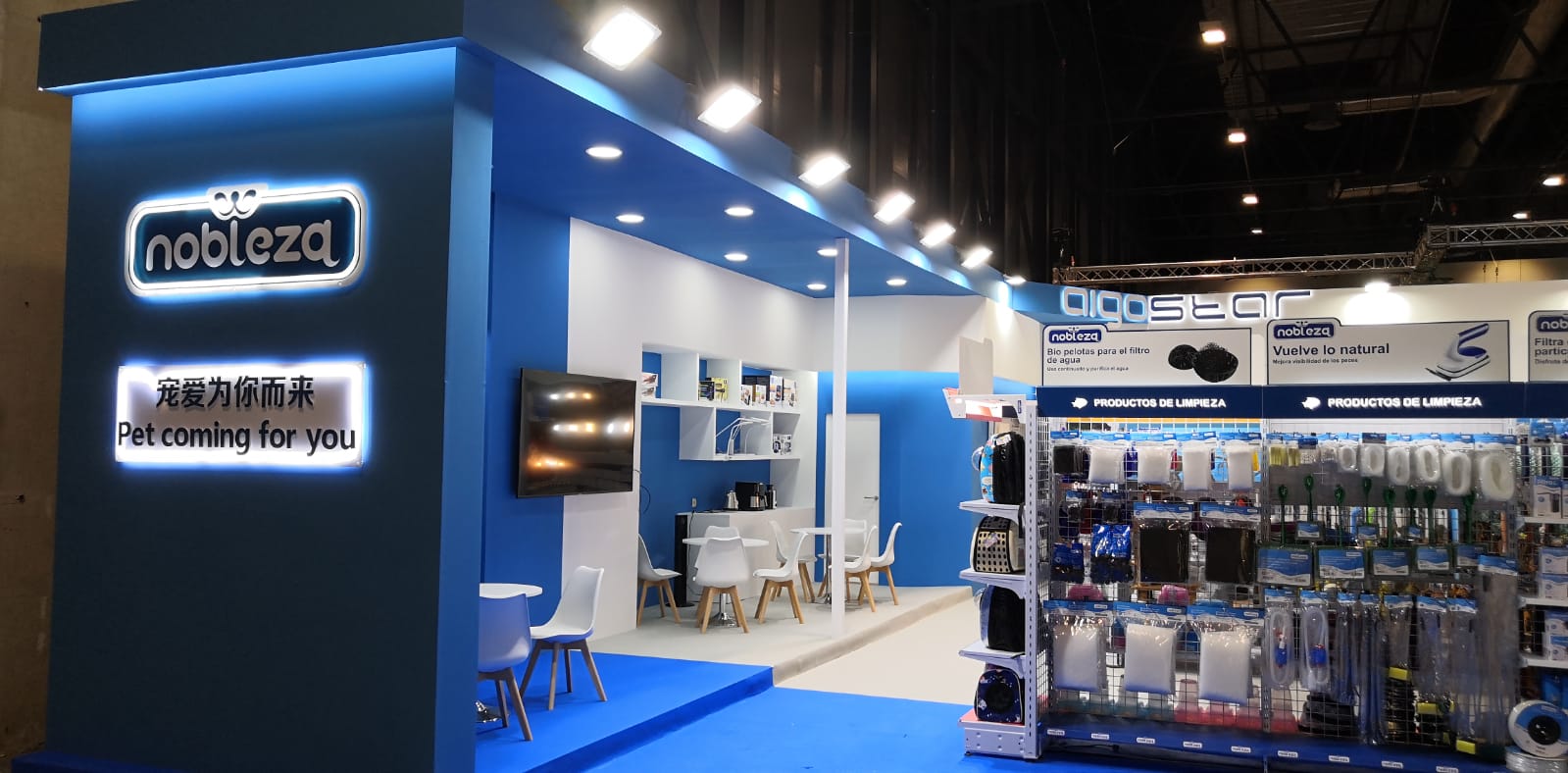 Reliable Trade Show Booth Supplier for Chinese Companies: expert exhibition stand design and construction services for Chinese businesses, providing high-quality, custom-built trade show booths that meet international standards and regulations.